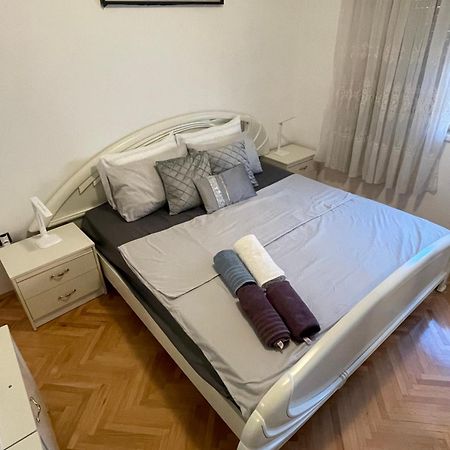 Apartman Robert Apartment Задар Екстериор снимка